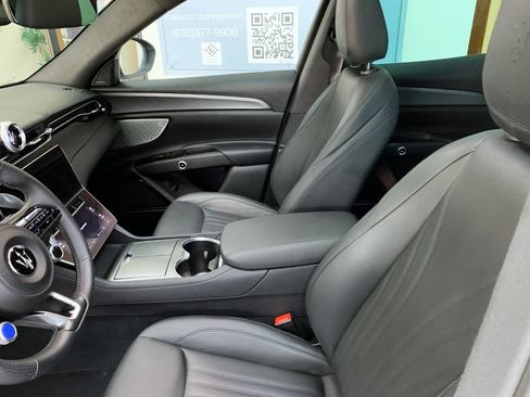 Used 2024 Maserati Grecale GT image 11