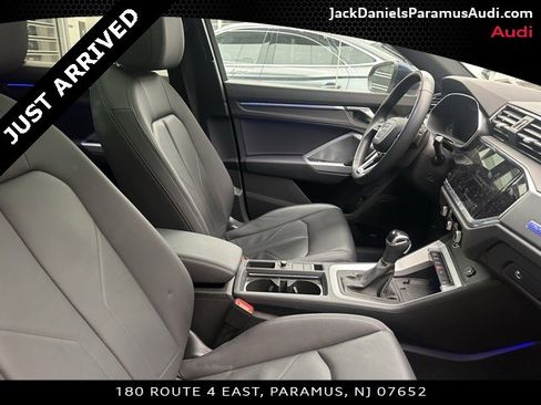 Used 2023 Audi Q3 2.0T Premium Plus w/ Premium Plus Package image 17