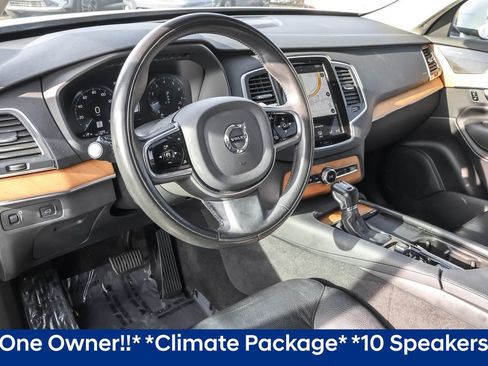 Used 2021 Volvo XC90 T6 Momentum w/ Climate Package AWD/4WD image 4