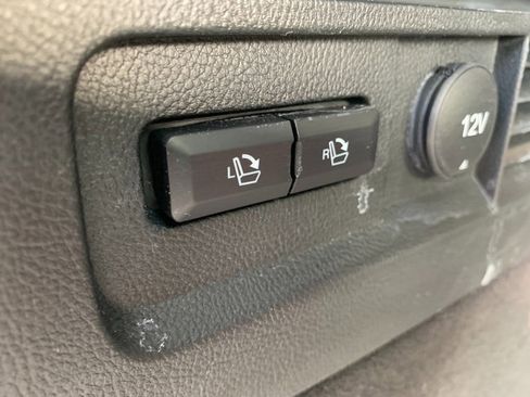 Certified 2023 Lincoln Nautilus Reserve w/ Equipment Group 201A image 6