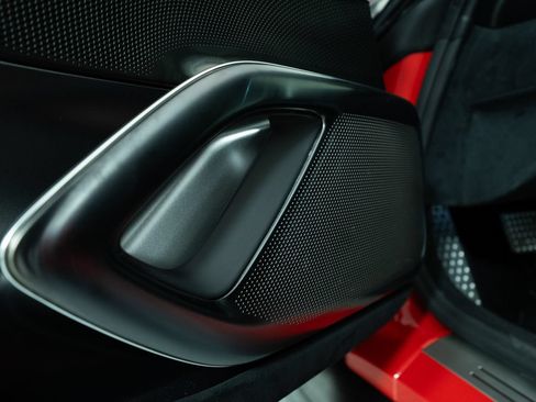 Certified 2025 Ferrari 12Cilindri RWD image 32