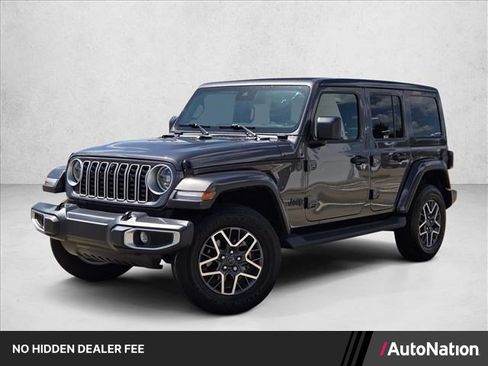 Used 2025 Jeep Wrangler Unlimited Sahara AWD/4WD image 1