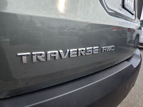 Used 2022 Chevrolet Traverse LT AWD/4WD image 27
