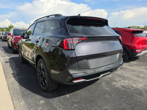 Certified 2026 Kia Sportage X-Line w/ X-Line Technology Package AWD/4WD image 13