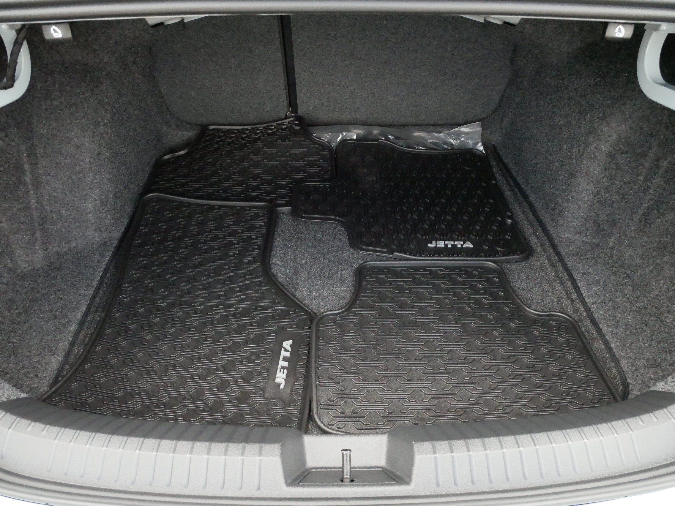 Certified 2026 Volkswagen Jetta SEL FWD image 18
