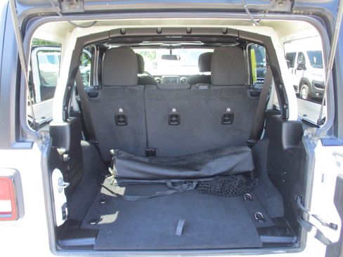 Certified 2022 Jeep Wrangler Unlimited Sport AWD/4WD image 13