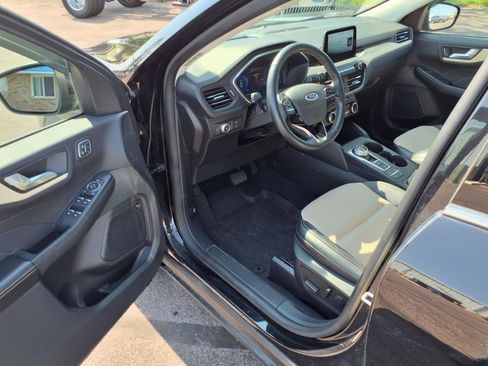 Used 2022 Ford Escape Titanium w/ Titanium Elite Package image 6