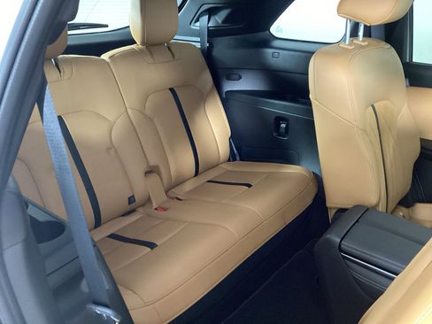 Used 2025 MAZDA CX-90 3.3 Turbo S w/ Premium Plus image 13