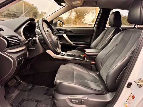 Used 2023 Mitsubishi Eclipse Cross SE image 15