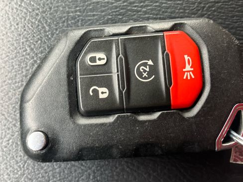 Used 2020 Jeep Wrangler Unlimited Rubicon image 37