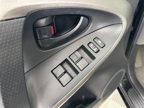 Used 2011 Toyota RAV4 2WD w/ Base L4 Extra Value Pkg image 11