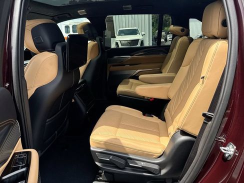 Used 2025 Cadillac Escalade IQ Luxury 2 AWD/4WD image 28
