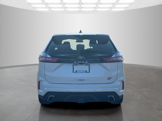 Used 2023 Ford Edge ST AWD/4WD image 6
