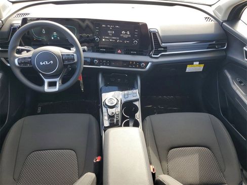 New 2025 Kia Sportage LX image 23