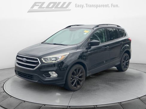 Used 2019 Ford Escape SE FWD image 4