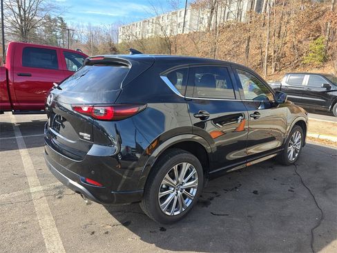 Used 2022 MAZDA CX-5 Signature image 2