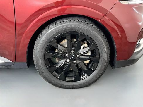 Used 2023 Kia Carnival SX Prestige FWD image 43