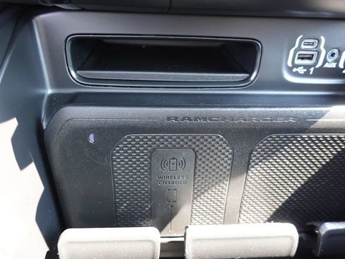 Used 2022 RAM 1500 Limited AWD/4WD image 72