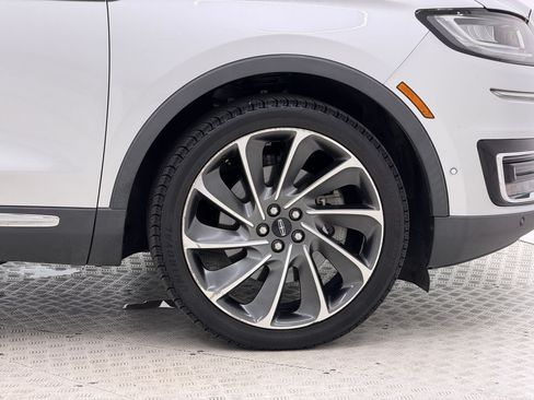 Used 2019 Lincoln Nautilus Reserve FWD image 13