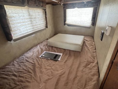 Used 2013 Mercedes-Benz Sprinter 3500 image 12
