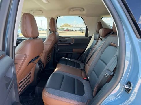 Used 2023 Ford Bronco Sport Outer Banks w/ Tech Package AWD/4WD image 12