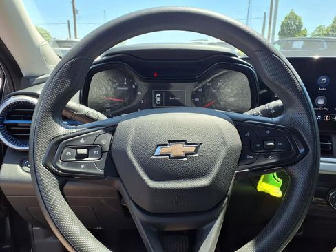 Used 2024 Chevrolet Trax LS w/ Driver Confidence Package FWD image 15