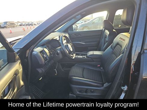 Used 2024 Nissan Pathfinder Rock Creek image 4