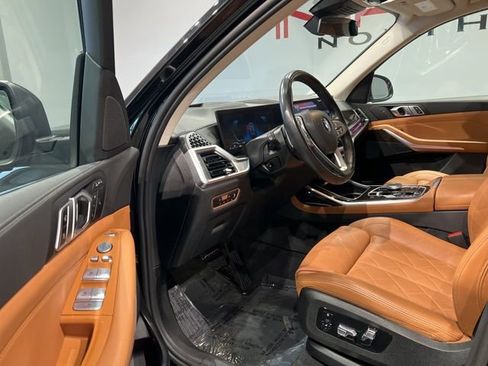 Used 2023 BMW X7 xDrive40i AWD/4WD image 14
