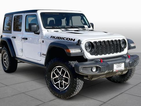 Used 2024 Jeep Wrangler Unlimited Rubicon image 2