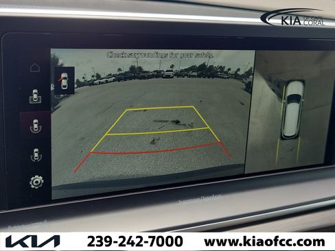 Certified 2022 Kia Telluride SX w/ Towing Package FWD image 29