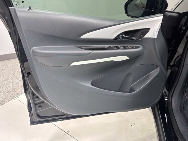 Used 2020 Chevrolet Bolt LT FWD image 9