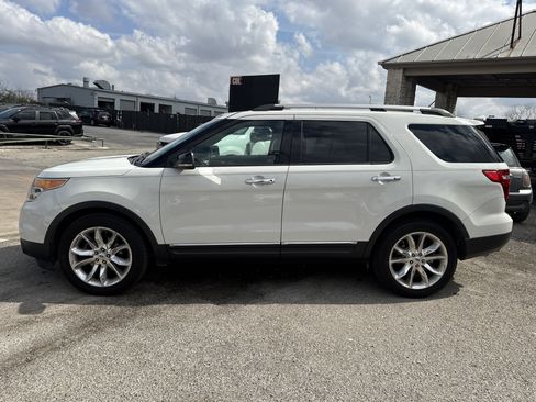 Used 2012 Ford Explorer XLT image 5