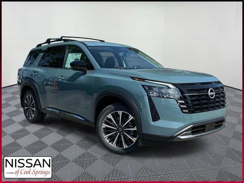 New 2026 Nissan Pathfinder Platinum AWD/4WD image 1