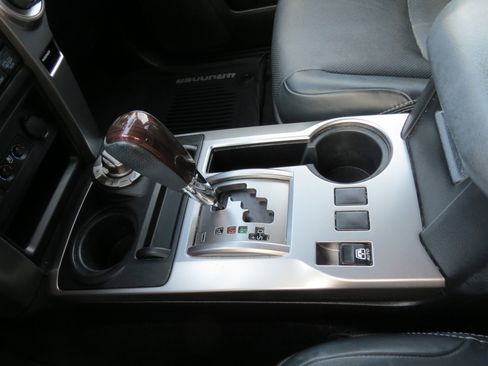 Used 2021 Toyota 4Runner Limited image 25