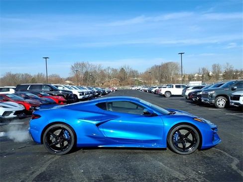 New 2026 Chevrolet Corvette E-Ray w/ ZER Performance Package image 2