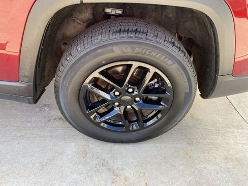 Used 2022 Jeep Grand Cherokee L Laredo w/ Luxury Tech Group I image 15