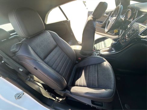 Used 2019 Buick Cascada Premium FWD image 37