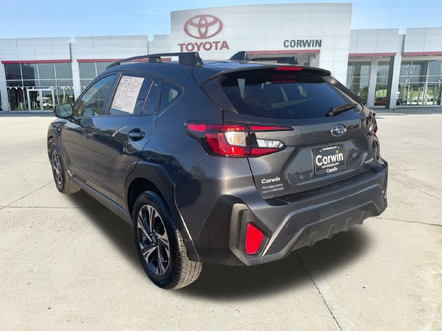 Used 2024 Subaru Crosstrek 2.0i Premium AWD/4WD image 3