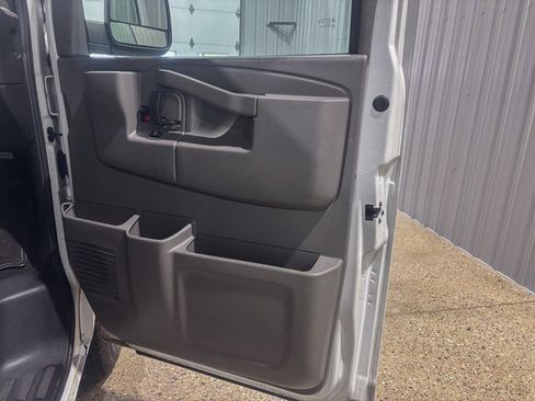 Used 2019 Chevrolet Express 3500 LT w/ LT Preferred Equipment Group image 26