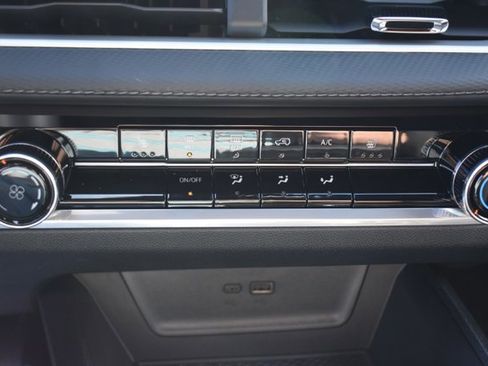 New 2026 Chevrolet Equinox LT w/ Safety and Technology Package image 24