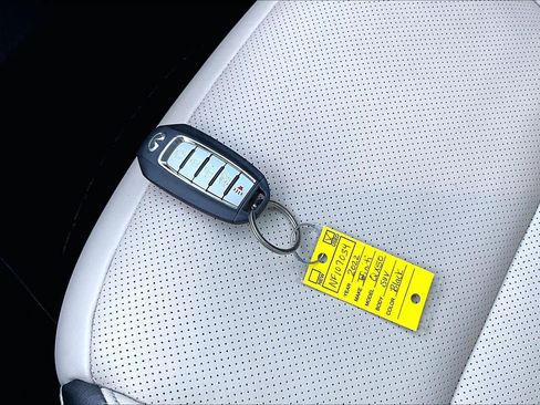 Used 2022 INFINITI QX50 Luxe w/ Cargo Package FWD image 15
