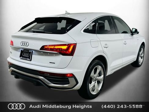 Used 2023 Audi Q5 2.0T Premium w/ Convenience Package image 8