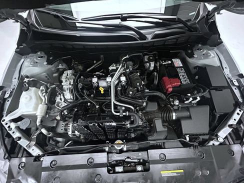Used 2025 Nissan Altima 2.5 SV FWD image 24