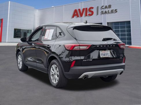 Used 2025 Ford Escape Active AWD/4WD image 9