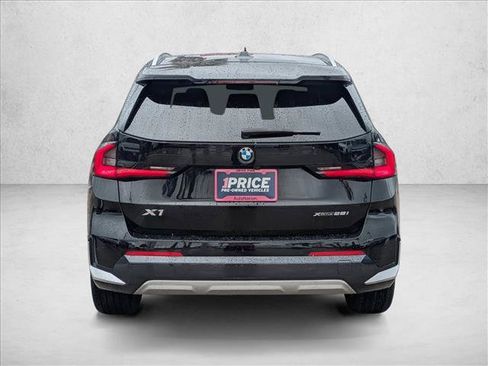 Used 2025 BMW X1 xDrive28i AWD/4WD image 7