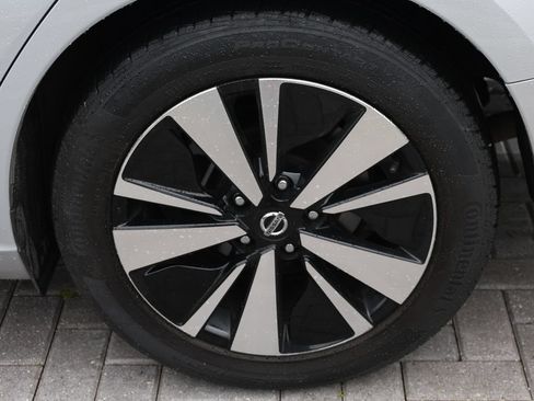Used 2022 Nissan Altima 2.5 SV FWD image 36