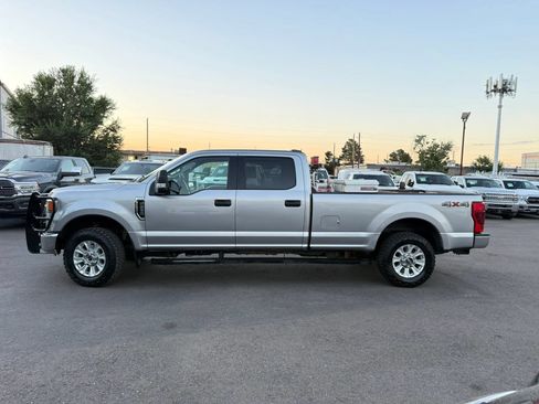 Used 2020 Ford F250 XLT AWD/4WD image 3