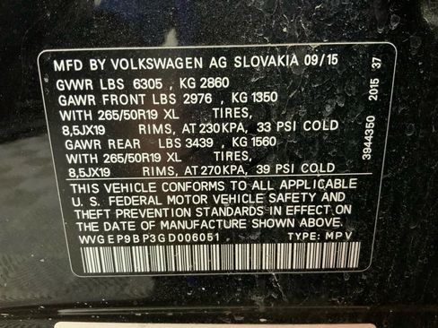 Used 2016 Volkswagen Touareg TDI image 39