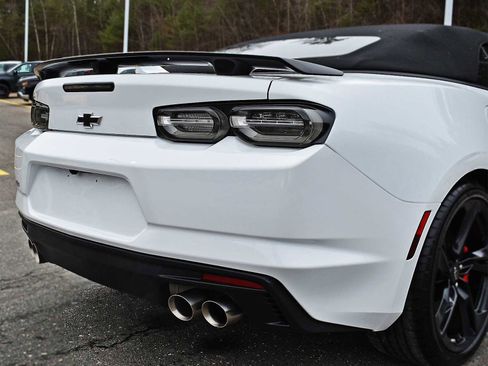 Used 2020 Chevrolet Camaro SS image 11