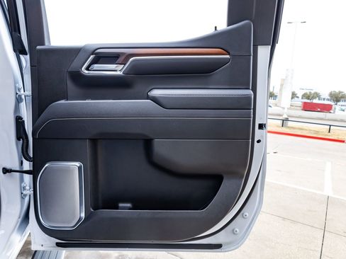 Used 2025 GMC Sierra 1500 Denali w/ Denali Reserve Package image 35